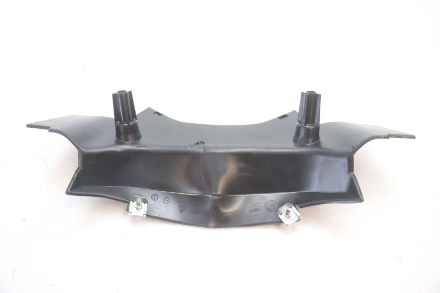 photo de JONCTION CARENAGE ARRIERE SUPERIEUR BMW C SPORT 650 (2015 - 2021) - Gros plan technique