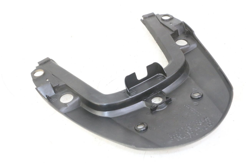 photo de JONCTION CARENAGE ARRIERE SUPERIEUR HONDA CBF 500 (2004 - 2007) - Zoom état d’usage