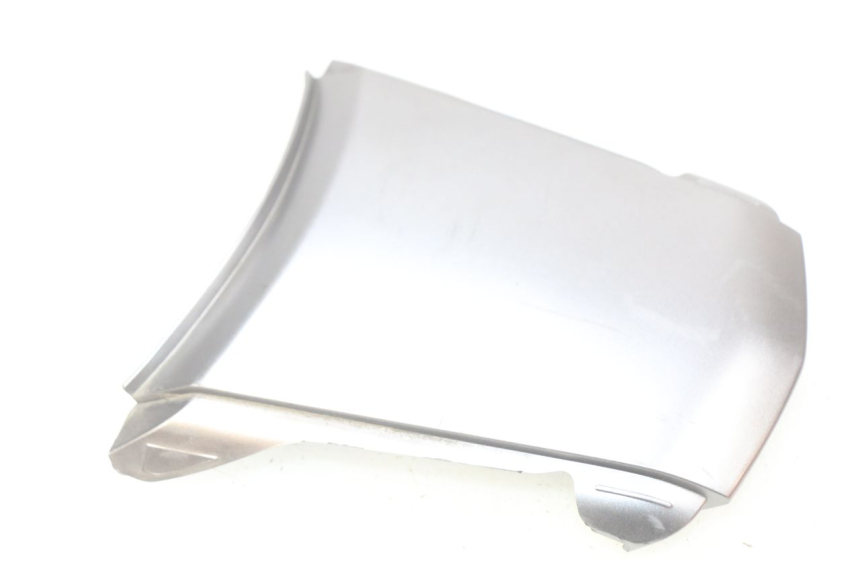 photo de JONCTION CARENAGE ARRIERE SUPERIEUR HONDA FES PANTHEON 2T 125 (1998 - 2002) - Autre angle de vue