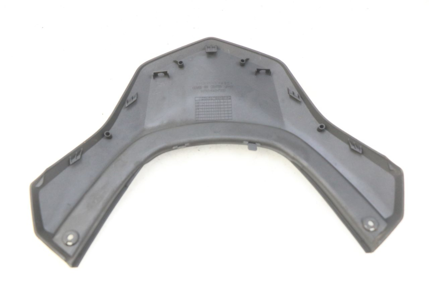 photo de JONCTION CARENAGE ARRIERE SUPERIEUR HONDA FORZA 125 (2015 - 2016) - Vue d’ensemble