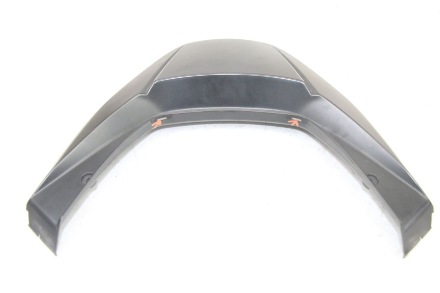 photo de JONCTION CARENAGE ARRIERE SUPERIEUR HONDA FORZA 125 (2021 - 2025) - Gros plan technique