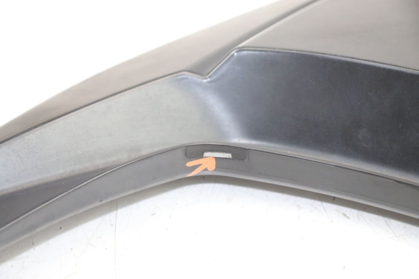 photo de JONCTION CARENAGE ARRIERE SUPERIEUR HONDA FORZA 125 (2021 - 2025) - Vue d’ensemble