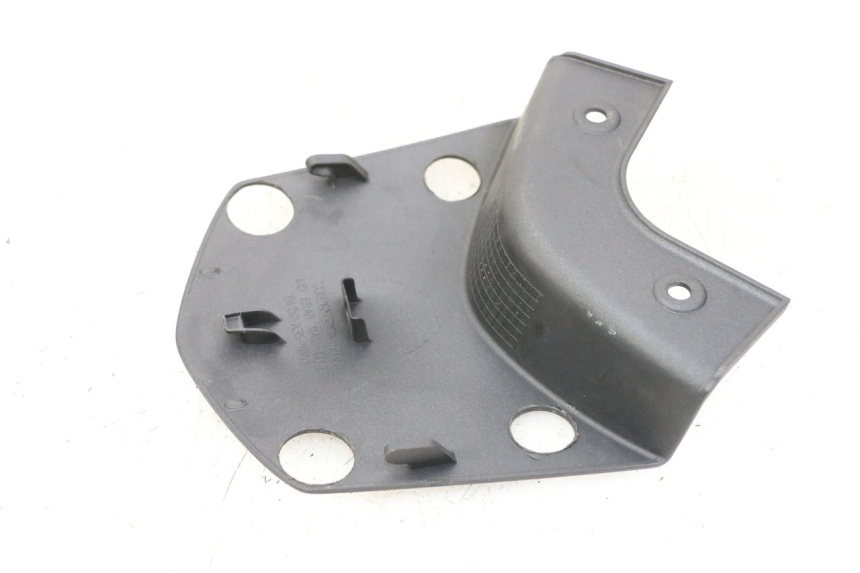 photo de JONCTION CARENAGE ARRIERE SUPERIEUR HONDA PCX (JF57/JF64) 125 (2014 - 2018) - Détail de la pièce