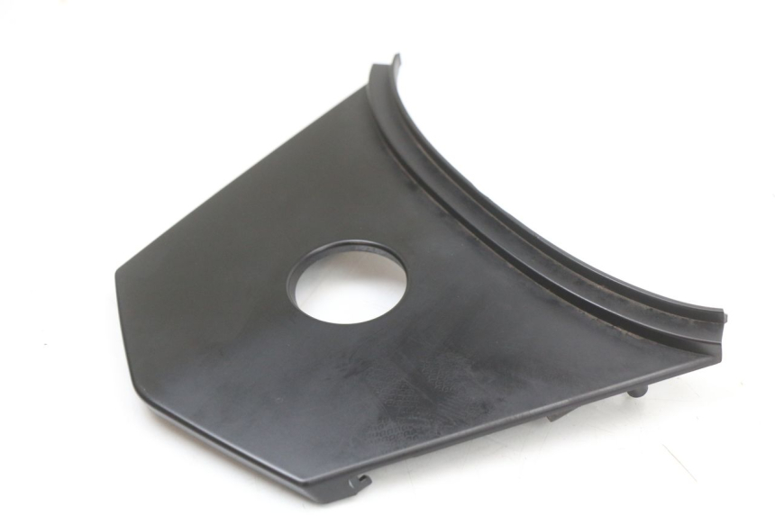 photo de JONCTION CARENAGE ARRIERE SUPERIEUR SYM JET 14 4T 50 (2018 - 2022) - Détail de la pièce