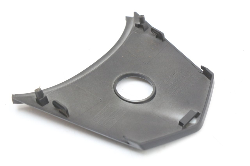 photo de JONCTION CARENAGE ARRIERE SUPERIEUR SYM JET 14 4T 50 (2018 - 2022) - Zoom état d’usage