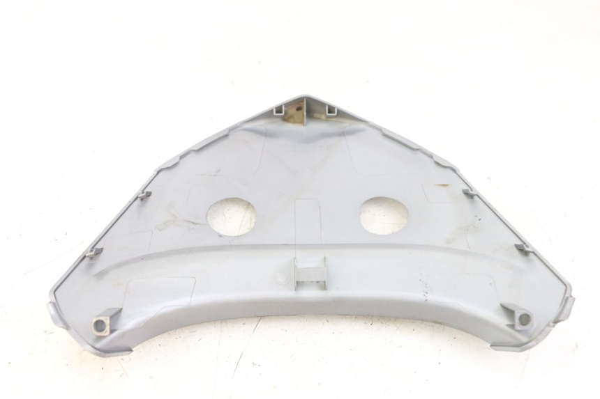 photo de JONCTION CARENAGE ARRIERE SUPERIEUR KYMCO X-TOWN XTOWN 125 (2016 - 2021) - Autre angle de vue