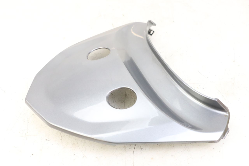 photo de JONCTION CARENAGE ARRIERE SUPERIEUR KYMCO X-TOWN XTOWN 125 (2016 - 2021) - Points de fixation