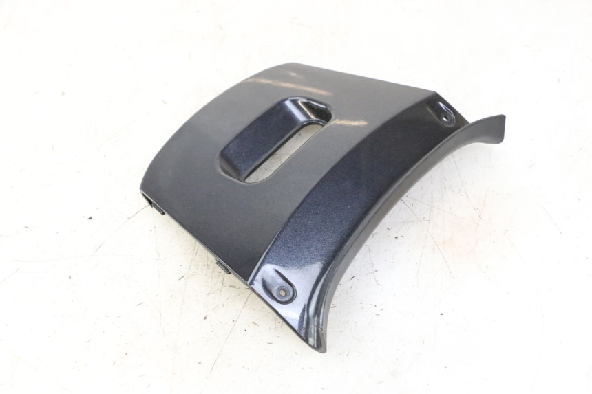 photo de JONCTION CARENAGE ARRIERE SUPERIEUR KYMCO XCITING 500 (2007 - 2010) - Zoom état d’usage