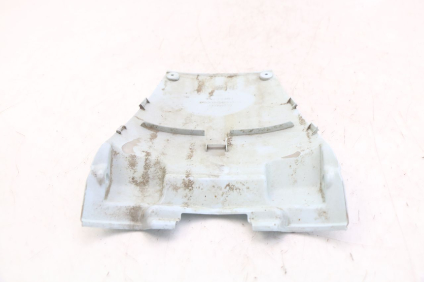 photo de JONCTION CARENAGE ARRIERE SUPERIEUR KYMCO LIKE 4T 50 (2009 - 2018) - Zoom état d’usage