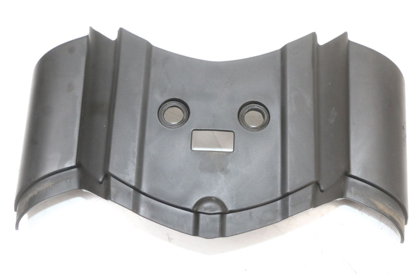 photo de JONCTION CARENAGE ARRIERE SUPERIEUR PEUGEOT LUDIX 50 (2005 - 2007) - Vue principale