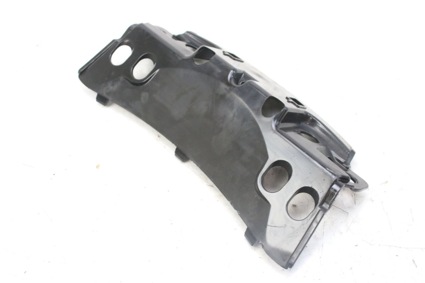 photo de JONCTION CARENAGE ARRIERE SUPERIEUR PIAGGIO MP3 RL 250 (2006 - 2010) - État de surface