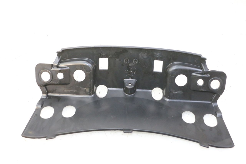 photo de JONCTION CARENAGE ARRIERE SUPERIEUR PIAGGIO MP3 RL 250 (2006 - 2010) - Détail de la pièce