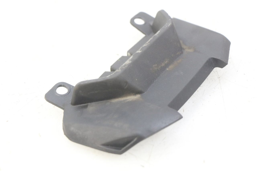 photo de JONCTION CARENAGE ARRIERE SUPERIEUR YAMAHA MT-07 MT07 700 (2018 - 2020) - Zoom état d’usage