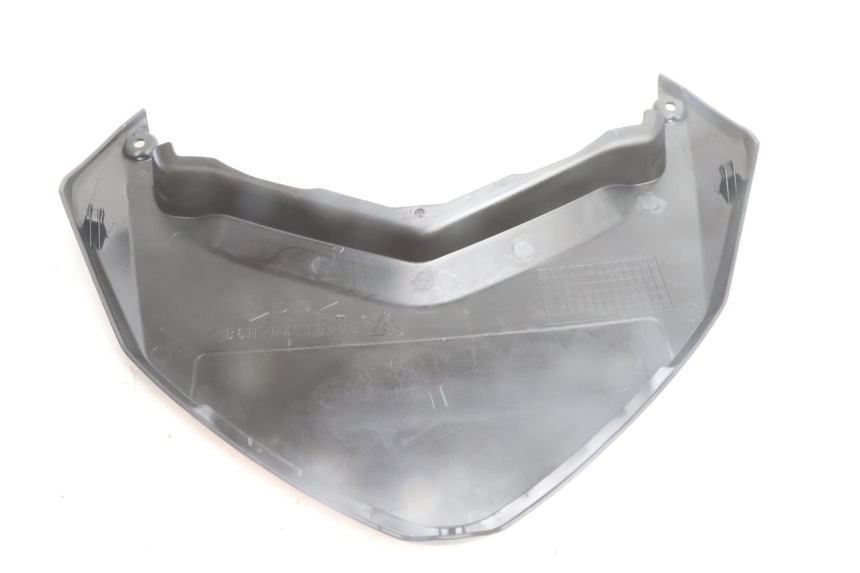 photo de JONCTION CARENAGE ARRIERE SUPERIEUR YAMAHA N-MAX NMAX 125 (2021 - 2024) - Autre angle de vue