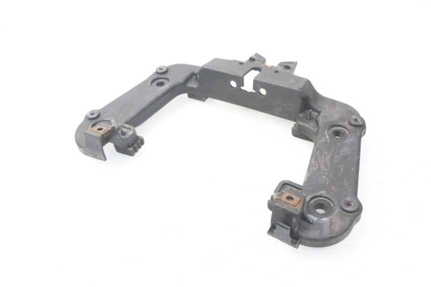 photo de JONCTION CARENAGE ARRIERE SUPERIEUR YAMAHA NEOS NEO'S 4T 50 (2008 - 2016) - Autre angle de vue