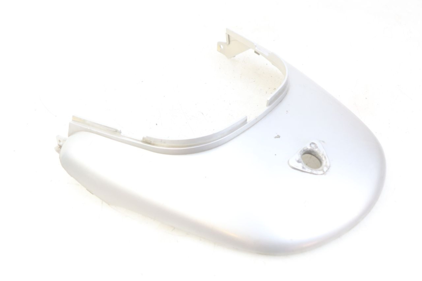 photo de JONCTION CARENAGE ARRIERE SUPERIEUR HONDA NHX LEAD 110 (2008 - 2010) - Gros plan technique