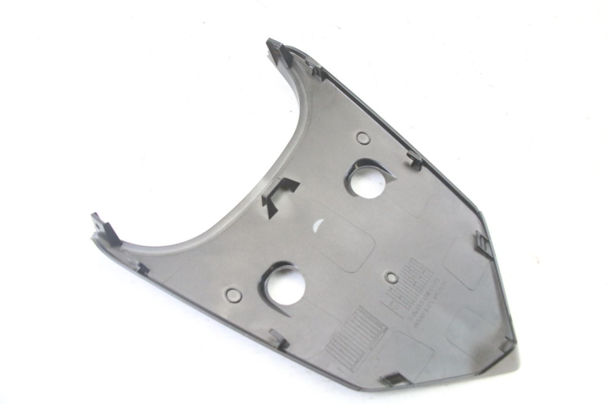 photo de JONCTION CARENAGE ARRIERE SUPERIEUR SYM ORBIT III 3 4T 50 (2021 - 2025) - Points de fixation