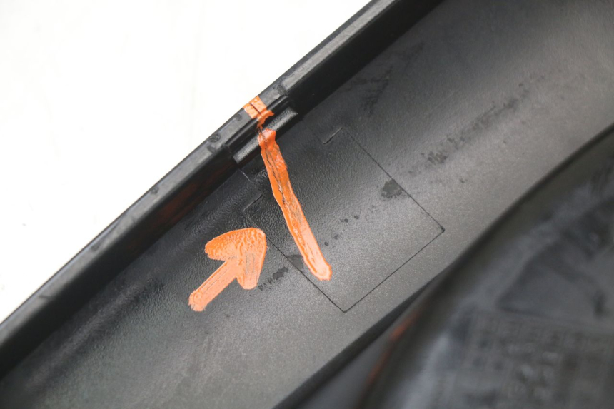 photo de JONCTION CARENAGE ARRIERE SUPERIEUR HONDA PCX (JF28) 125 (2009 - 2011) - Pièce contrôlée