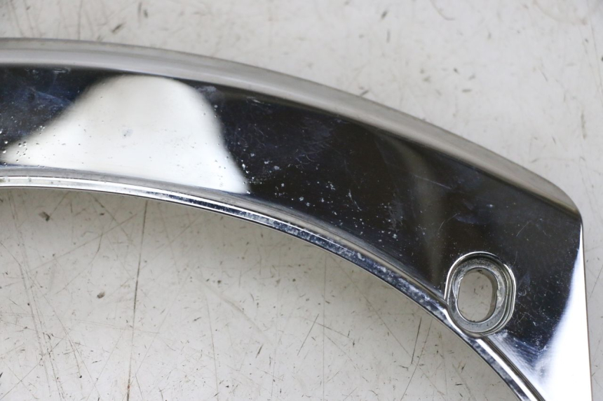 photo de JONCTION CARENAGE ARRIERE SUPERIEUR PEUGEOT SATELIS 125 (2013 - 2018) - Détail de la pièce