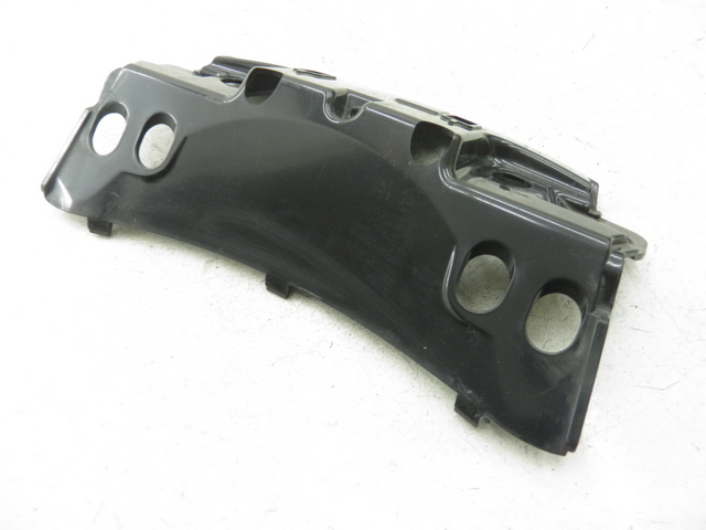 photo de JONCTION CARENAGE ARRIERE SUPERIEUR PIAGGIO MP3 500 (2011 - 2015) - Autre angle de vue