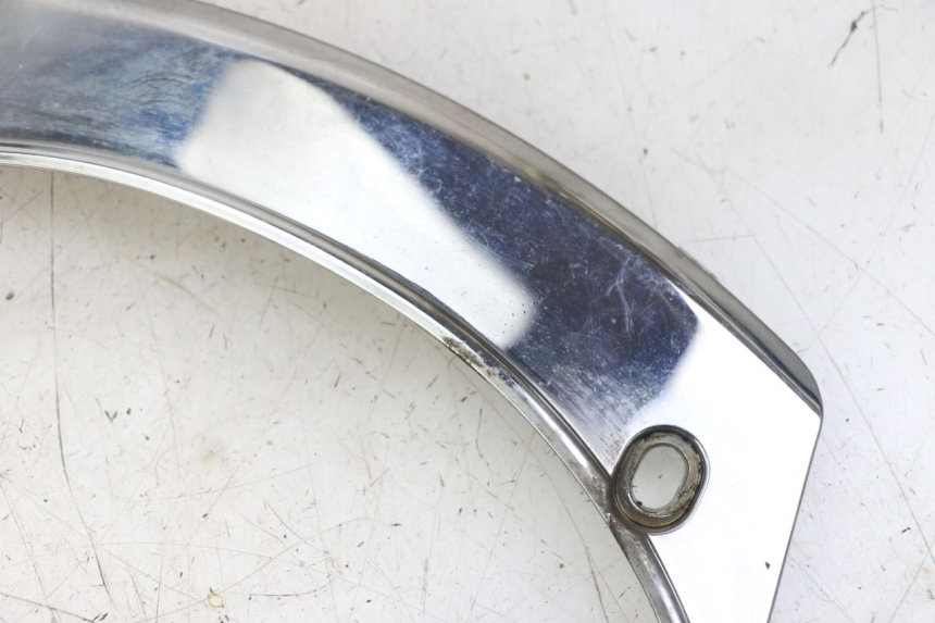 photo de JONCTION CARENAGE ARRIERE SUPERIEUR PEUGEOT SATELIS 125 (2013 - 2018) - Zoom état d’usage