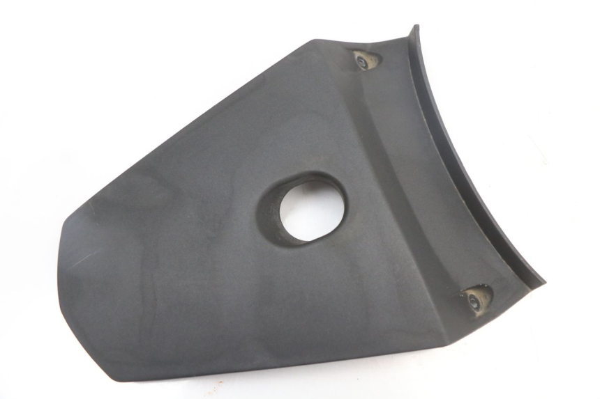 photo de JONCTION CARENAGE ARRIERE SUPERIEUR KYMCO SUPER 8 4T 50 (2018 - 2020) - Détail de la pièce