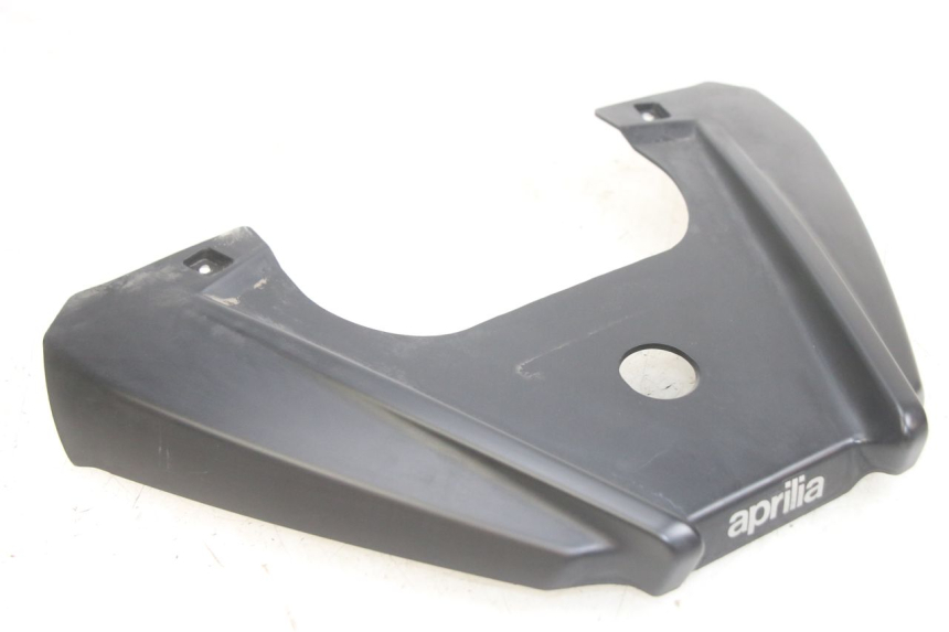 photo de JONCTION CARENAGE ARRIERE SUPERIEUR APRILIA SXR 50 (2021 - 2023) - Zoom état d’usage