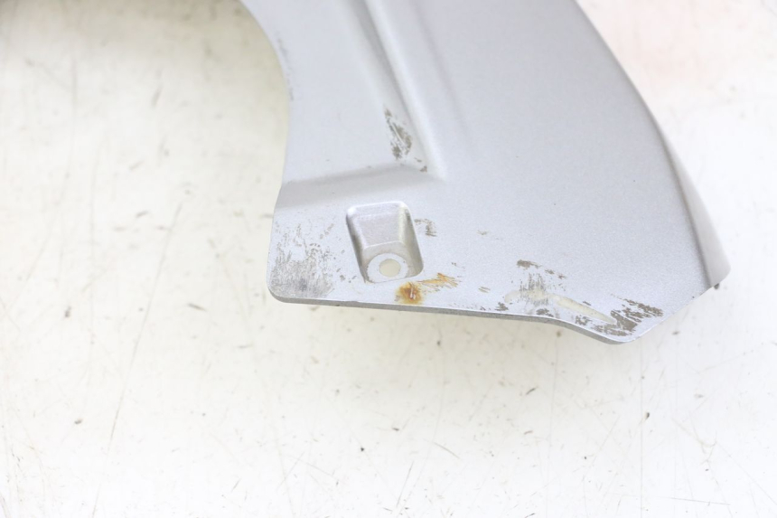 photo de JONCTION CARENAGE ARRIERE SUPERIEUR APRILIA SXR 50 (2021 - 2023) - Autre angle de vue