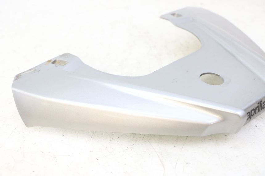 photo de JONCTION CARENAGE ARRIERE SUPERIEUR APRILIA SXR 50 (2021 - 2023) - Points de fixation