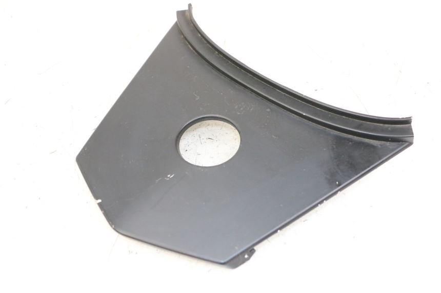 photo de JONCTION CARENAGE ARRIERE SUPERIEUR SYM JET 14 4T 50 (2018 - 2022) - Vue principale