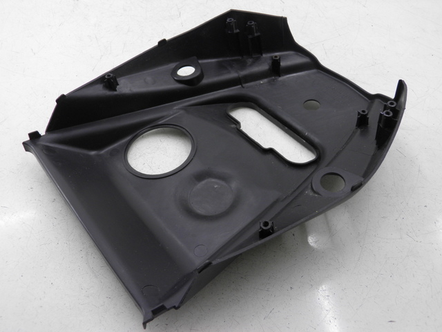 photo de JONCTION CARENAGE ARRIERE SUPERIEUR SYM ORBIT 2 4T 50 (2008 - 2017) - Vue d’ensemble