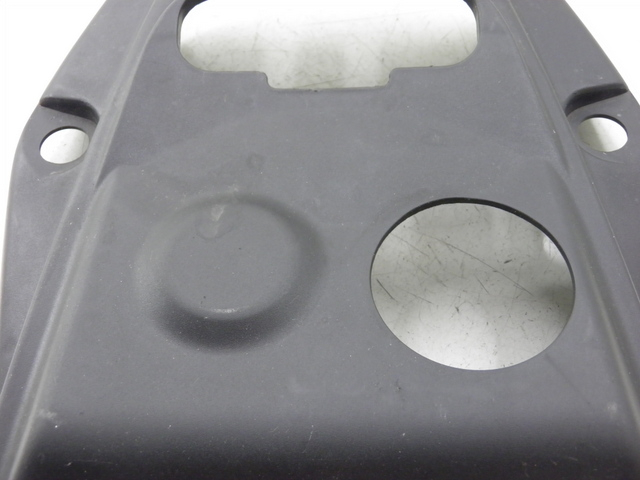 photo de JONCTION CARENAGE ARRIERE SUPERIEUR SYM ORBIT 2 4T 50 (2008 - 2017) - Points de fixation