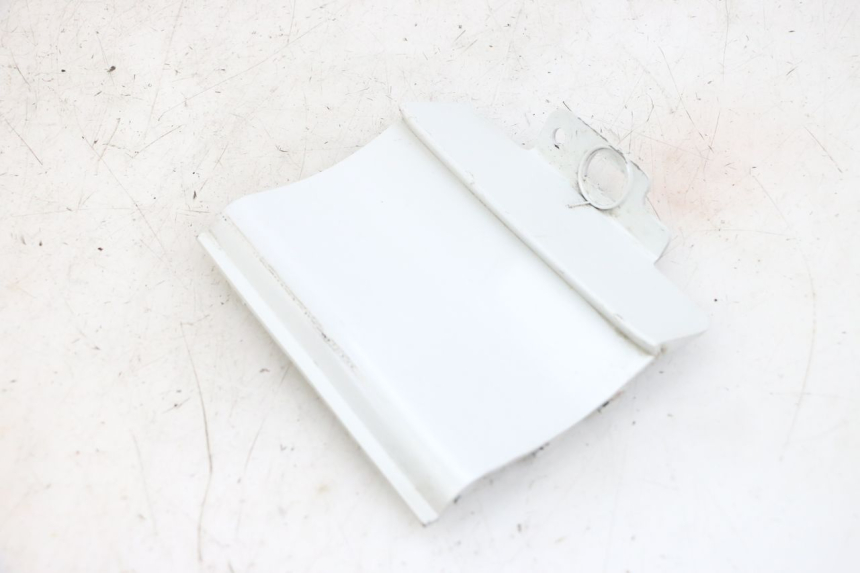 photo de JONCTION CARENAGE ARRIERE SUPERIEUR DAELIM VJ ROADWIN FI 125 (2008 - 2017) - Détail de la pièce