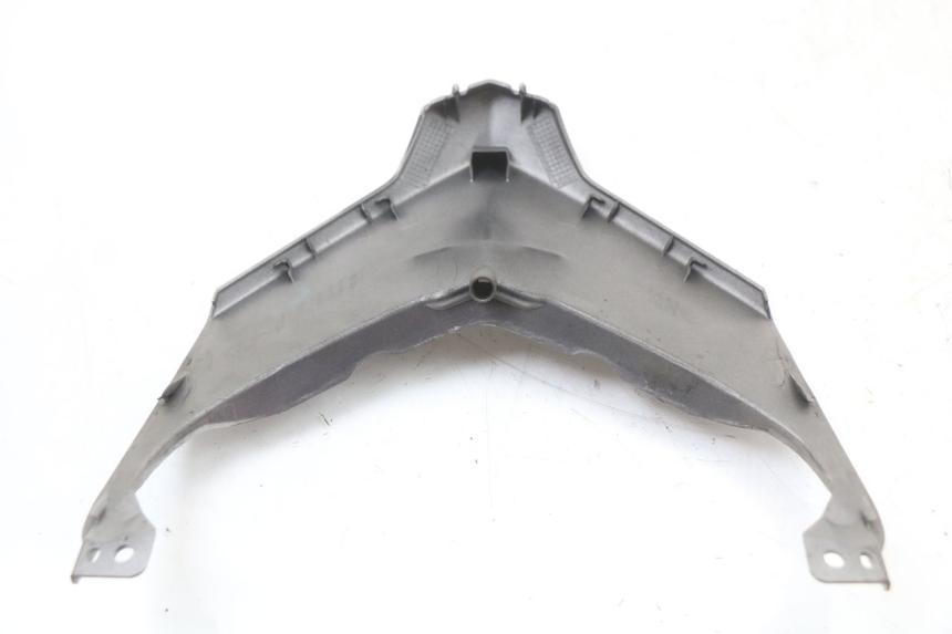 photo de JONCTION CARENAGE ARRIERE SUPERIEUR YAMAHA XMAX X-MAX ABS 125 (2017 - 2020) - État de surface