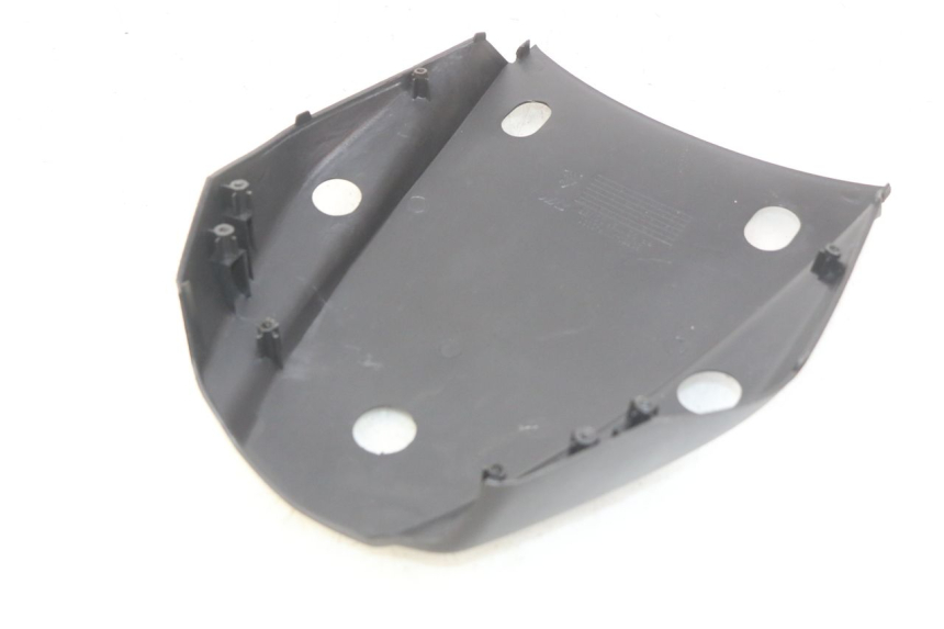 photo de JONCTION CARENAGE ARRIERE SUPERIEUR SYM X-PRO 4T 50 (2014 - 2021) - Zoom état d’usage