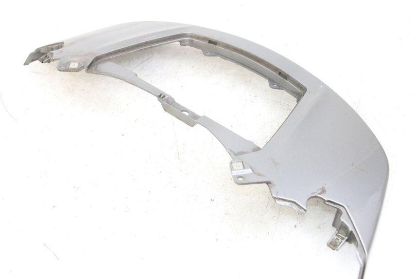 photo de JONCTION CARENAGE ARRIERE SUPERIEUR PIAGGIO X10 125 (2012 - 2017) - Points de fixation