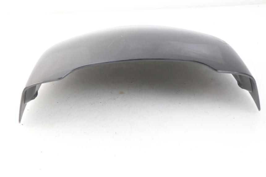 photo de JONCTION CARENAGE ARRIERE SUPERIEUR PIAGGIO X8 125 (2004 - 2007) - Autre angle de vue