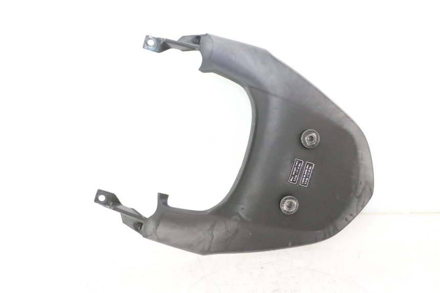 photo de JONCTION CARENAGE ARRIERE SUPERIEUR HONDA XLV VARADERO 125 (2007 - 2012) - Détail de la pièce