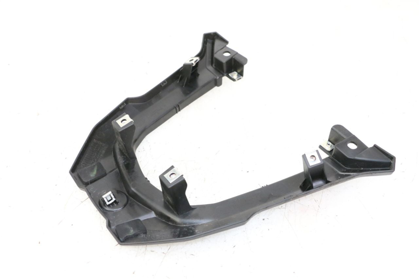 photo de JONCTION CARENAGE ARRIERE SUPERIEUR YAMAHA TRACER 7 700 (2020 - 2024) - Zoom état d’usage