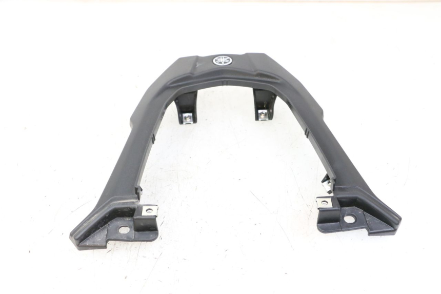 photo de JONCTION CARENAGE ARRIERE SUPERIEUR YAMAHA TRACER 7 700 (2020 - 2024) - Gros plan technique