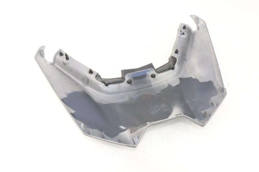 photo de JONCTION CARENAGE ARRIERE SUPERIEUR YAMAHA YP T-MAX TMAX 530 (2017 - 2020) - Détail de la pièce
