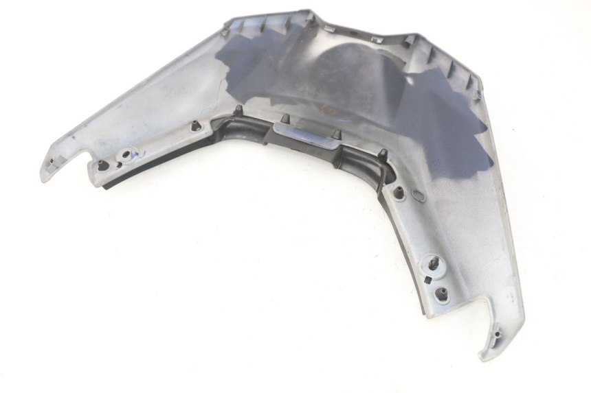 photo de JONCTION CARENAGE ARRIERE SUPERIEUR YAMAHA YP T-MAX TMAX 530 (2017 - 2020) - Zoom état d’usage