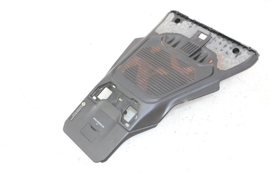 photo de JONCTION CARENAGE ARRIERE SUPERIEUR SEGWAY NINEBOT ZT3 PRO 1 - Vue principale