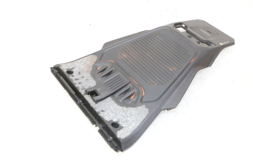 photo de JONCTION CARENAGE ARRIERE SUPERIEUR SEGWAY NINEBOT ZT3 PRO 1 - Détail de la pièce