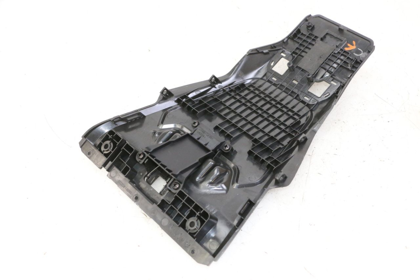 photo de JONCTION CARENAGE ARRIERE SUPERIEUR SEGWAY NINEBOT ZT3 PRO 1 - Vue produit