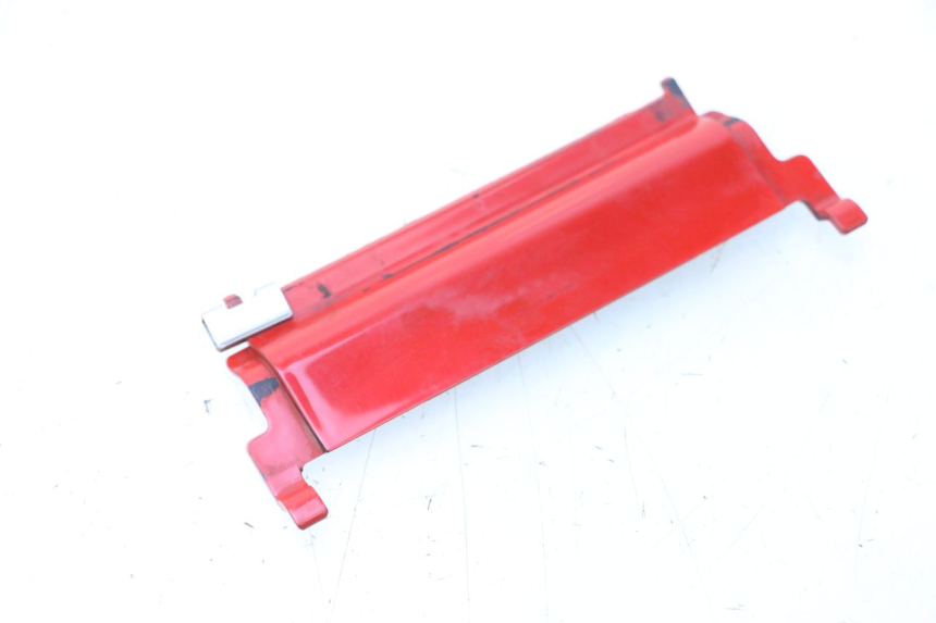 photo de JONCTION CARENAGE ARRIERE SUPERIEUR KAWASAKI ZX-6R ZX6R 600 (1995 - 1997) - Zoom état d’usage