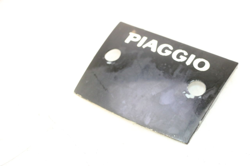 photo de JONCTION CARENAGE ARRIERE PIAGGIO TYPHOON 50 (2000 - 2009) - Détail de la pièce
