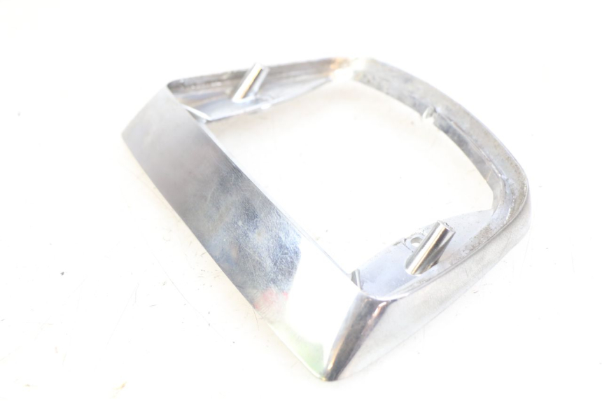 photo de JONCTION CARENAGE ARRIERE PIAGGIO VESPA S 2T 50 (2007 - 2014) - Gros plan technique