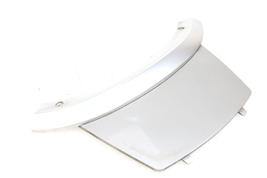 photo de JONCTION CARENAGE ARRIERE PIAGGIO X10 125 (2012 - 2017) - Vue d’ensemble