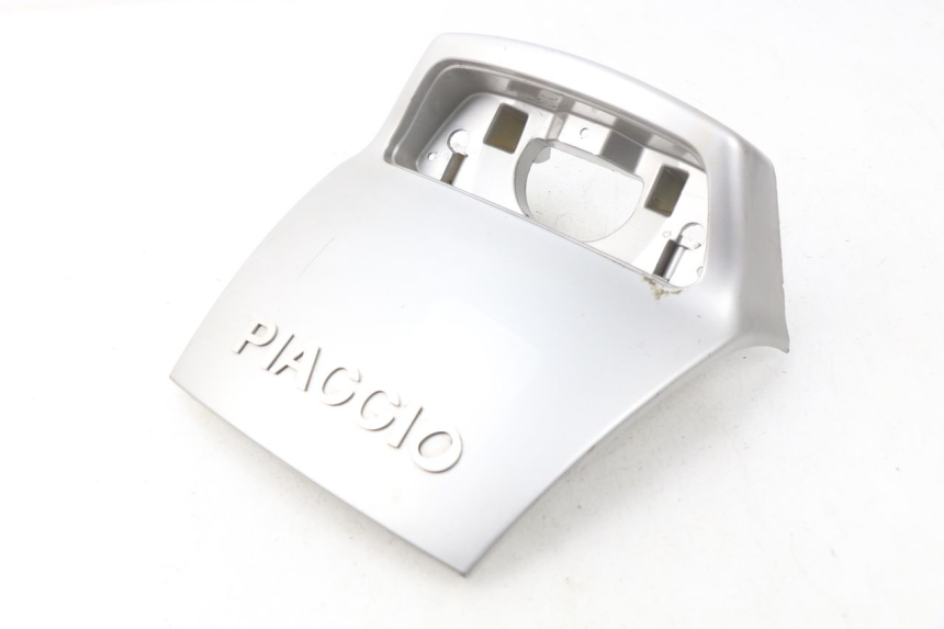 photo de JONCTION CARENAGE ARRIERE PIAGGIO X9 125 (2000 - 2003) - Vue principale